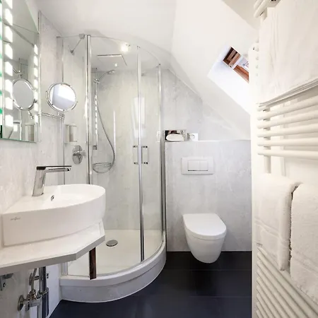 Am Schloss *** Superior Otel 3*