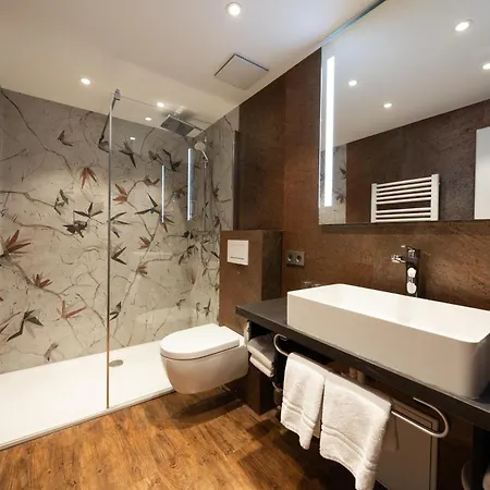 Otel Am Schloss *** Superior