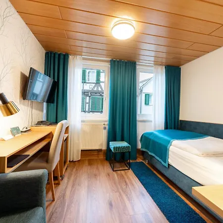 Am Schloss *** Superior 3*