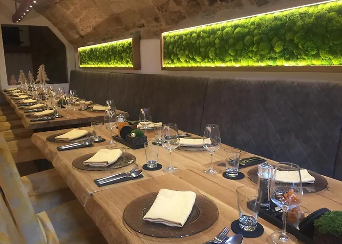 Am Schloss Tuebingen